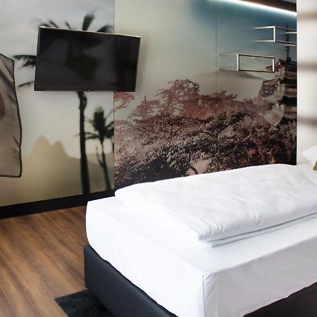 Ru Hotel By Wmm Hotels Рудолщат Екстериор снимка