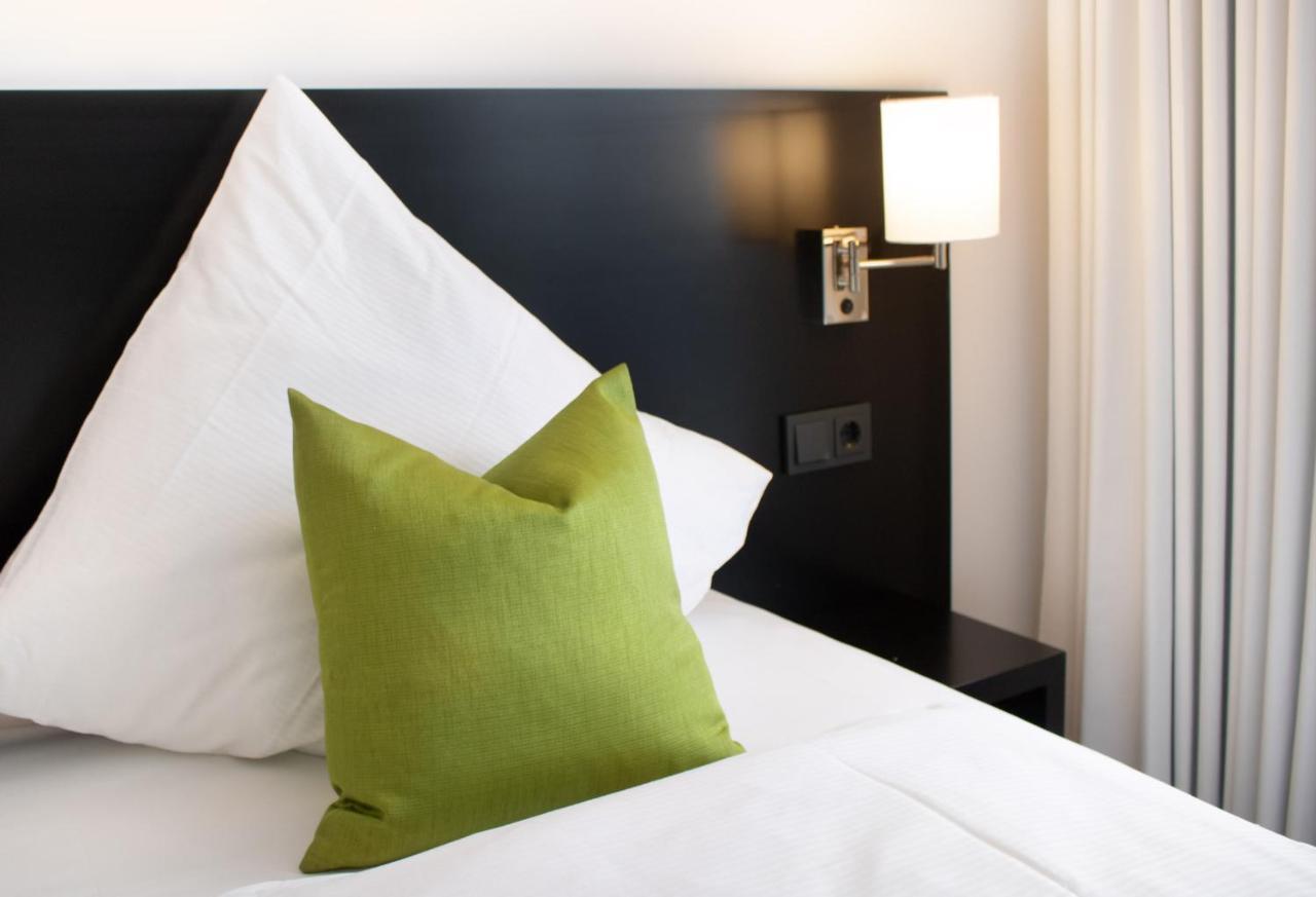 Ru Hotel By Wmm Hotels Рудолщат Екстериор снимка